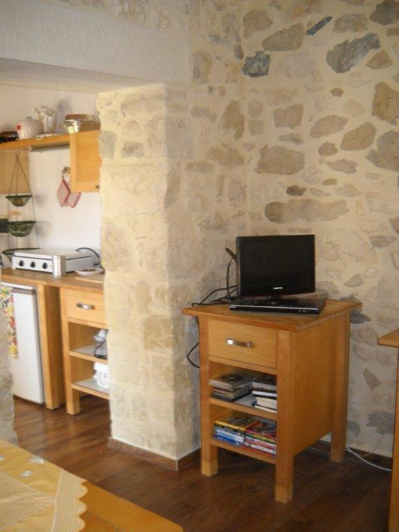 Stonehouse Elia Up